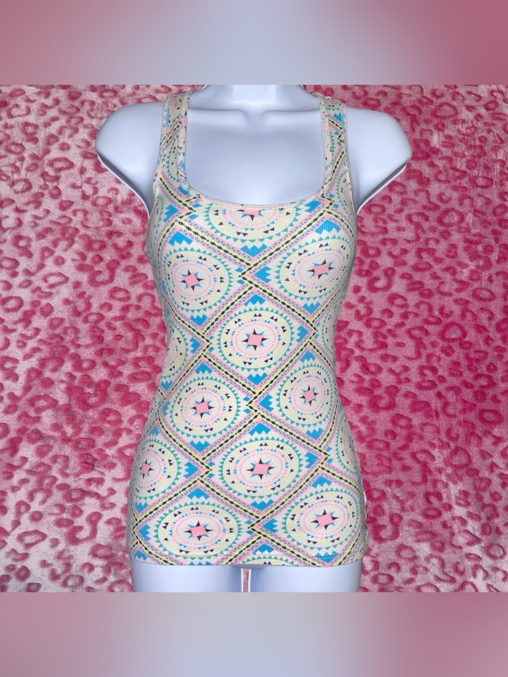2010s No Boundaires multicolor geometric racerback tank top